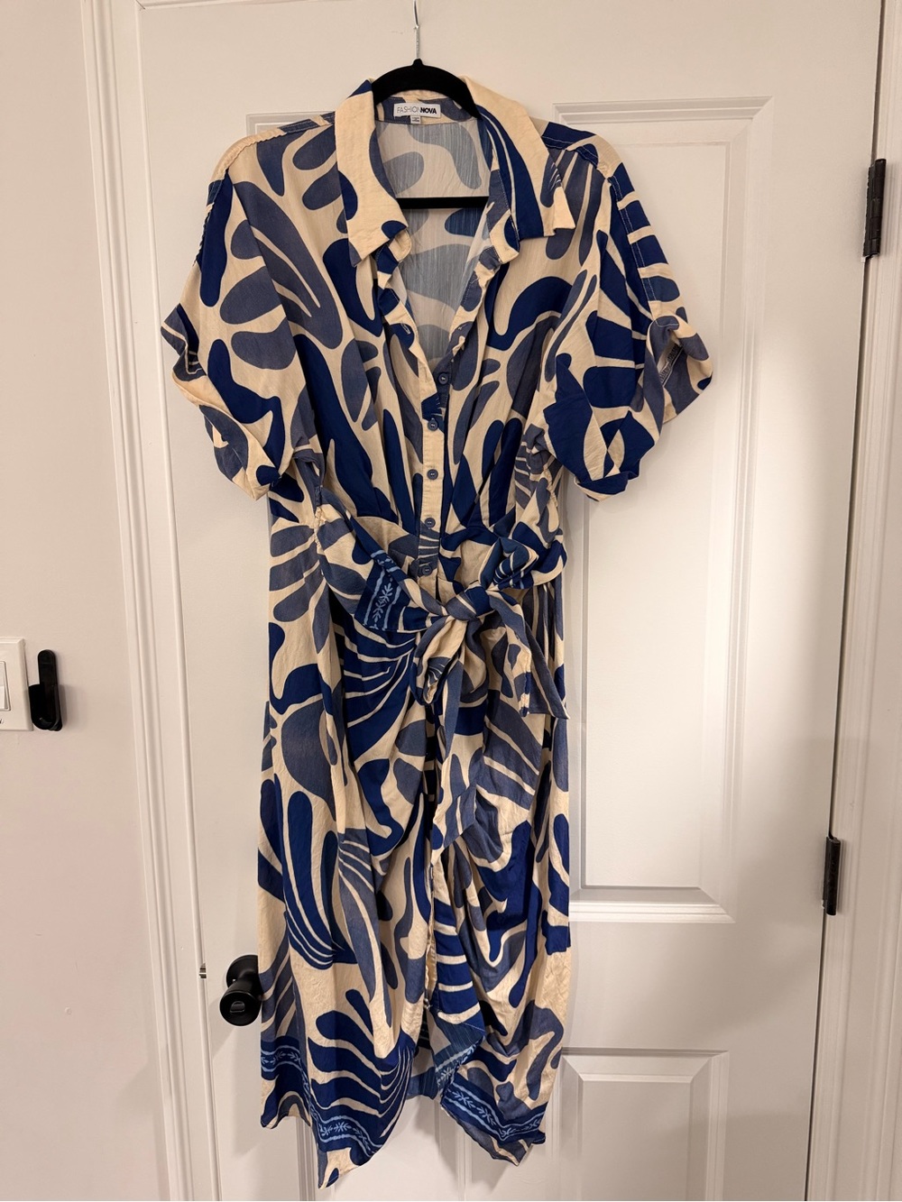Fashion Nova Blue and Cream Abstract Tie-Front Shirt Midi Dress